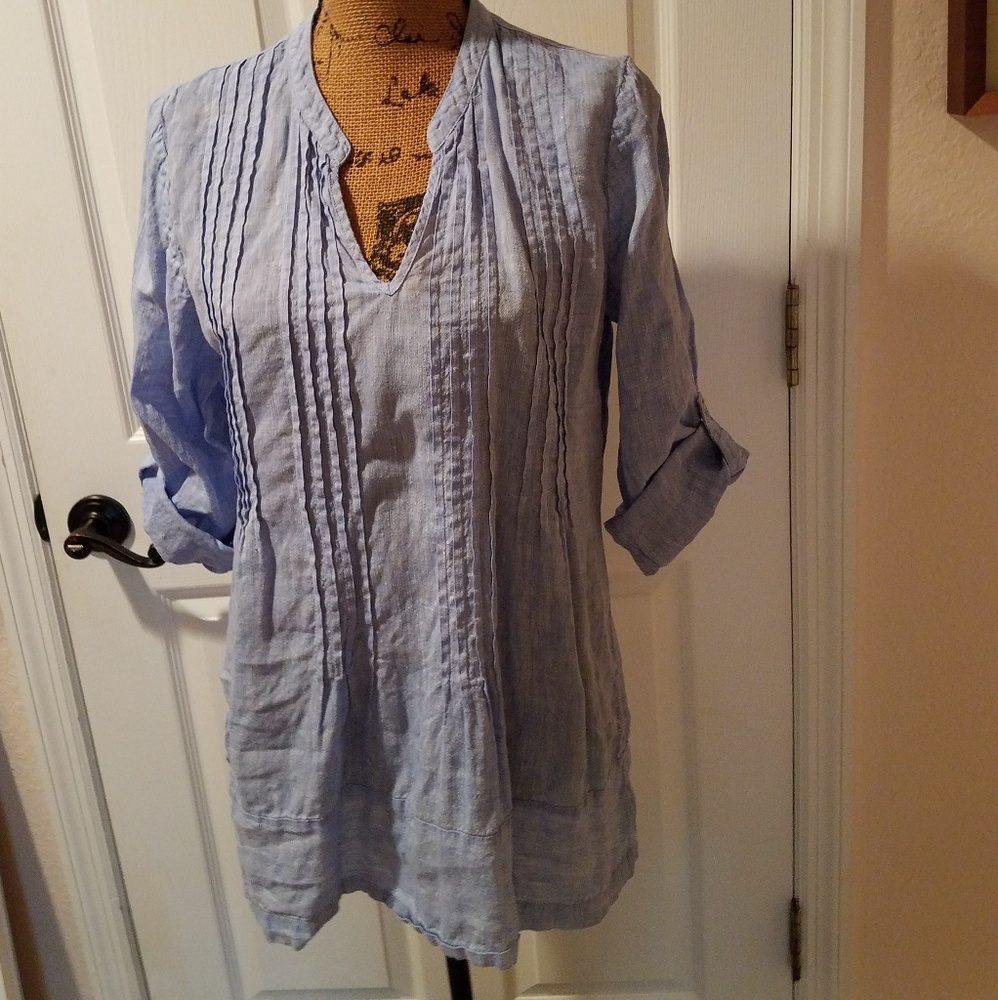 Blue blouse with pletes in front lynen